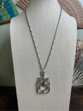 Avon 1974 MAYAN Silver-Tone Abstract Pendant Necklace